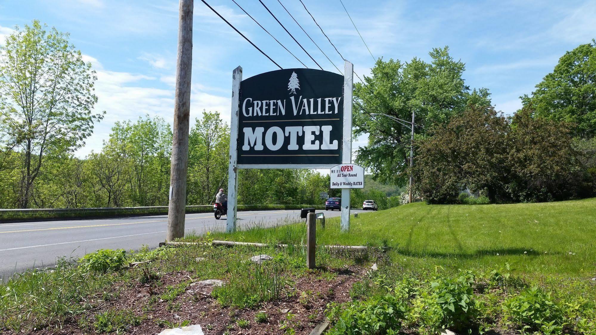 Green Valley Motel Williamstown Exterior photo